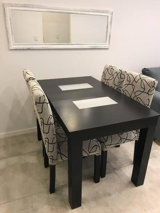 Suite In San Telmo Dormitorio En Suite Con Dos Banos Y Balcon A La Calle Buenos Aires Ngoại thất bức ảnh