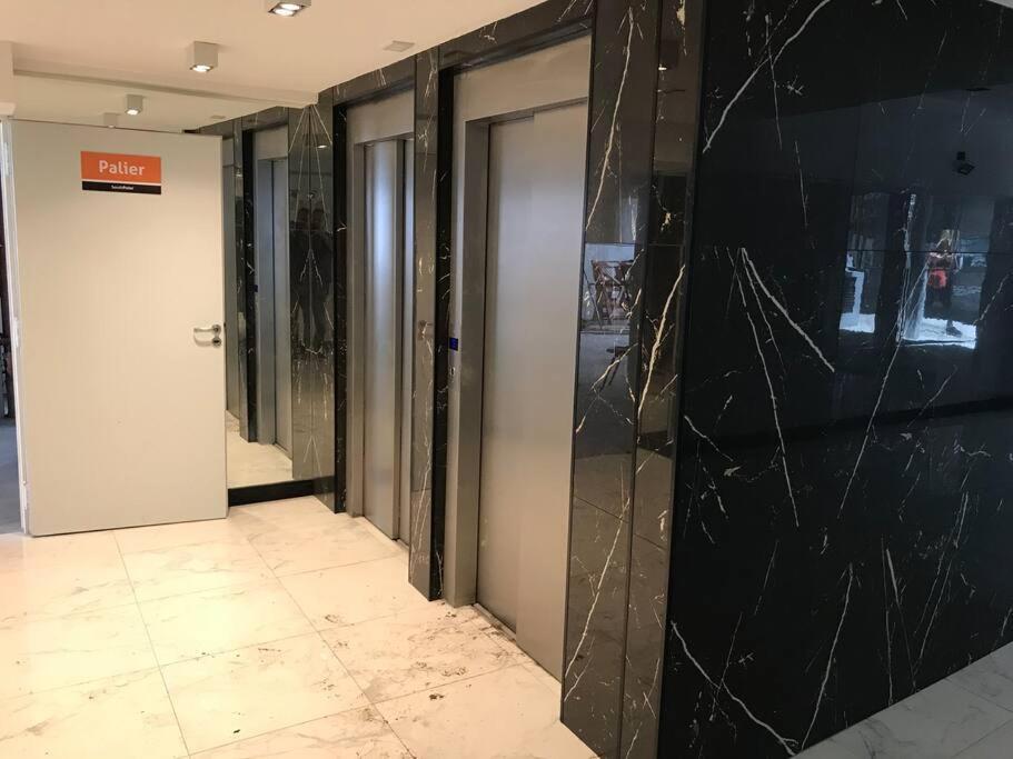Suite In San Telmo Dormitorio En Suite Con Dos Banos Y Balcon A La Calle Buenos Aires Ngoại thất bức ảnh