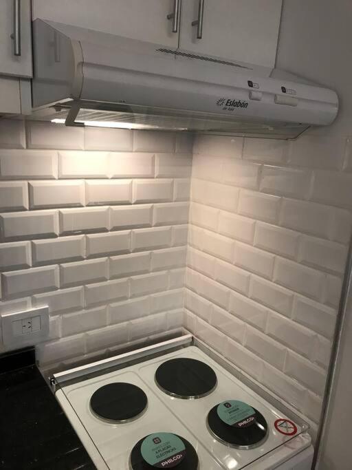 Suite In San Telmo Dormitorio En Suite Con Dos Banos Y Balcon A La Calle Buenos Aires Ngoại thất bức ảnh