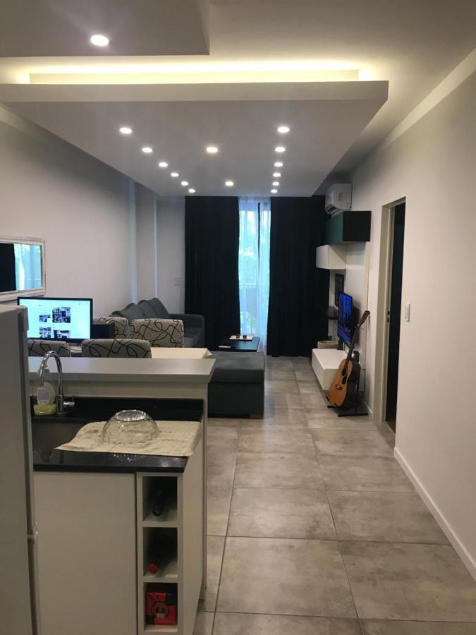 Suite In San Telmo Dormitorio En Suite Con Dos Banos Y Balcon A La Calle Buenos Aires Ngoại thất bức ảnh