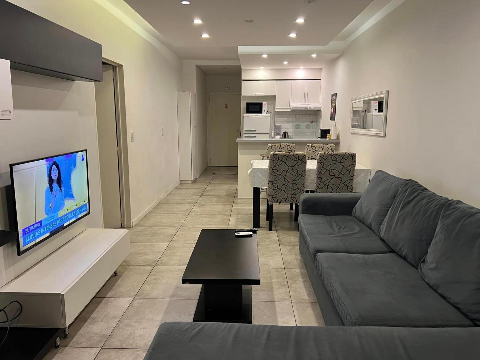 Suite In San Telmo Dormitorio En Suite Con Dos Banos Y Balcon A La Calle Buenos Aires Ngoại thất bức ảnh