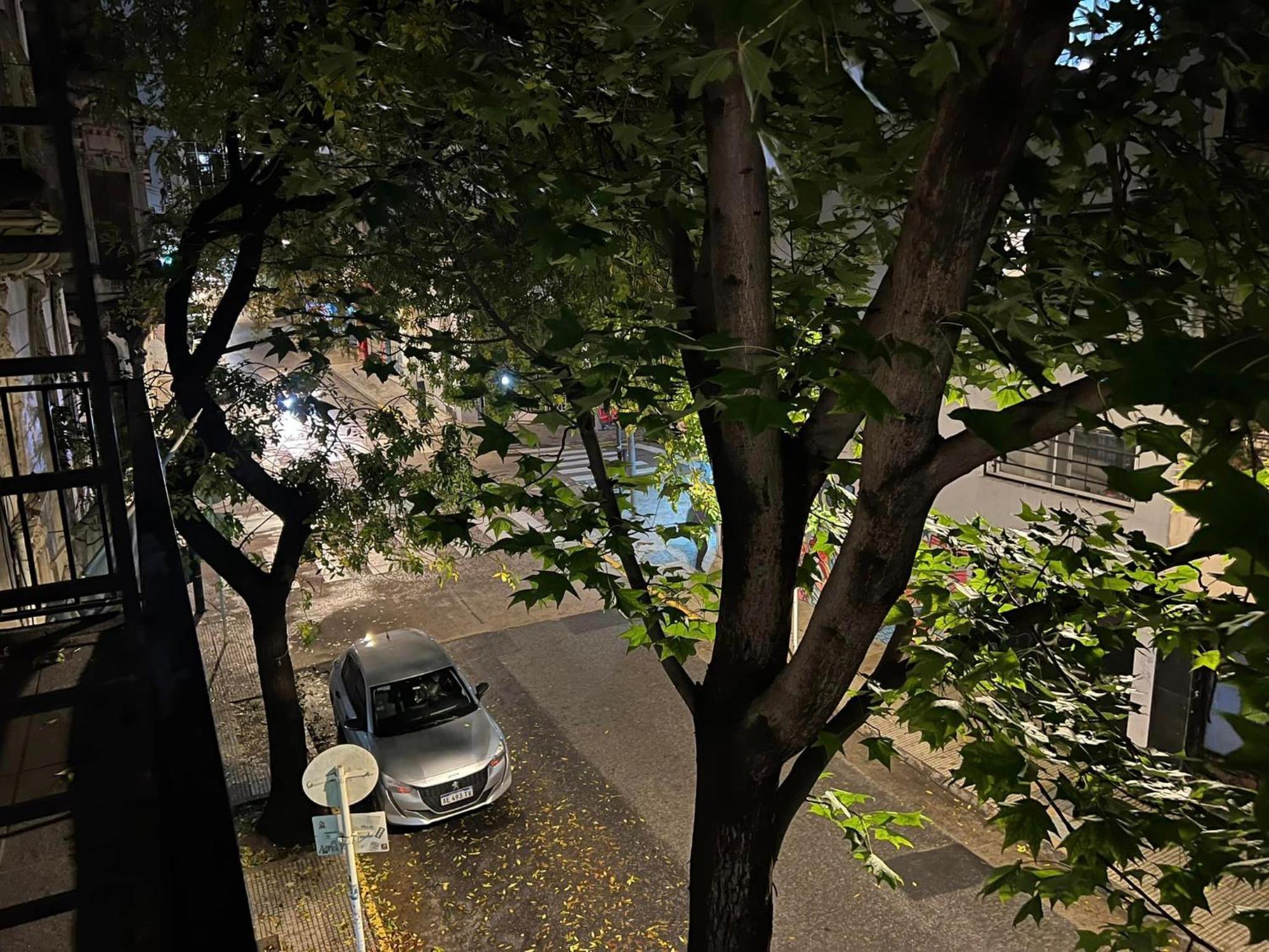 Suite In San Telmo Dormitorio En Suite Con Dos Banos Y Balcon A La Calle Buenos Aires Ngoại thất bức ảnh