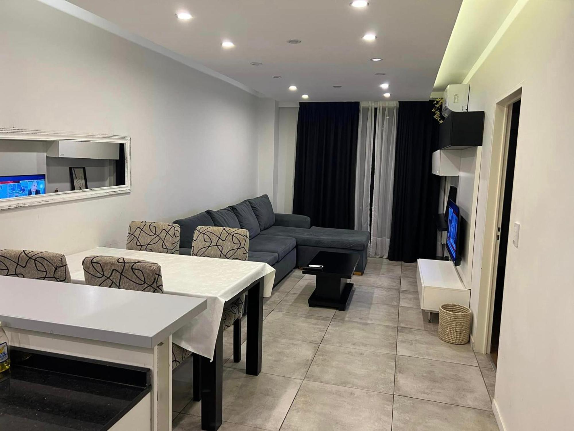 Suite In San Telmo Dormitorio En Suite Con Dos Banos Y Balcon A La Calle Buenos Aires Ngoại thất bức ảnh